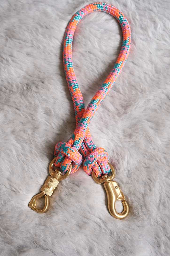 Float / Cross Tie