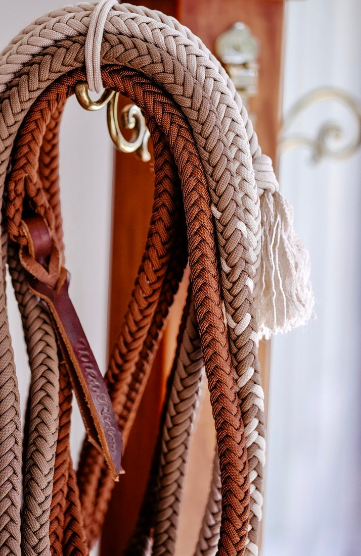 Ombré Paracord Mecate, "Aruna", 8 Strand